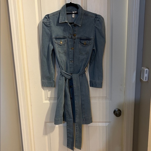 Elan Dresses & Skirts - Jean dress, long sleeve, midi, size medium